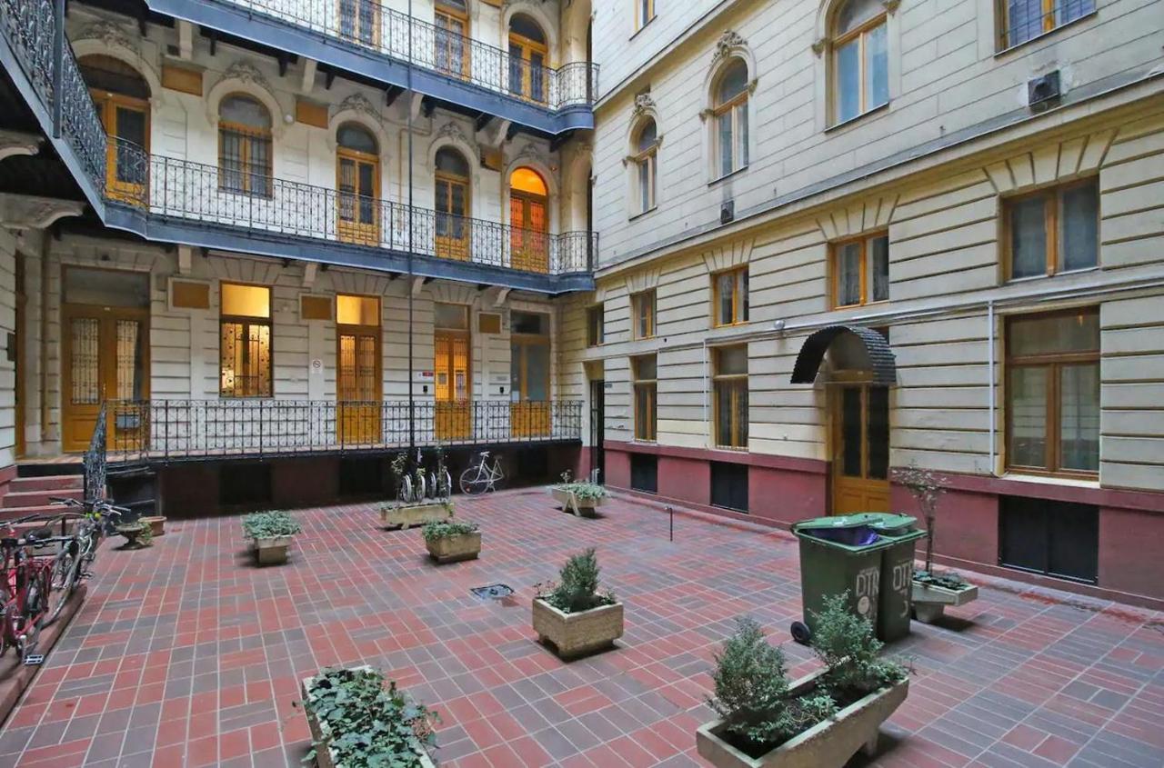 Cosy - Cheerful In The Center Budapest
